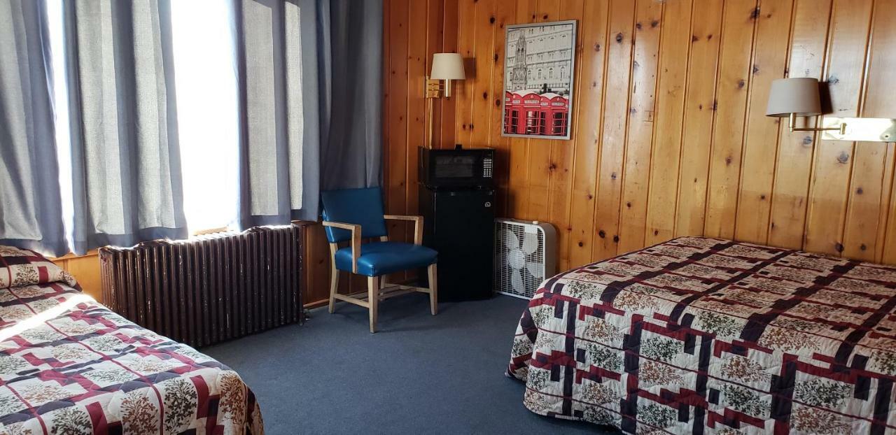 Caribou Lodge And Motel Soda Springs Exteriör bild